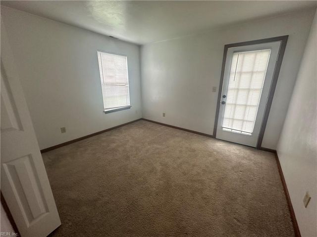 3301 Clover Meadows DR, Chesapeake, VA 23321