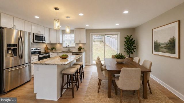 8465 YELLOW LEAF CT, Springfield, VA 22153