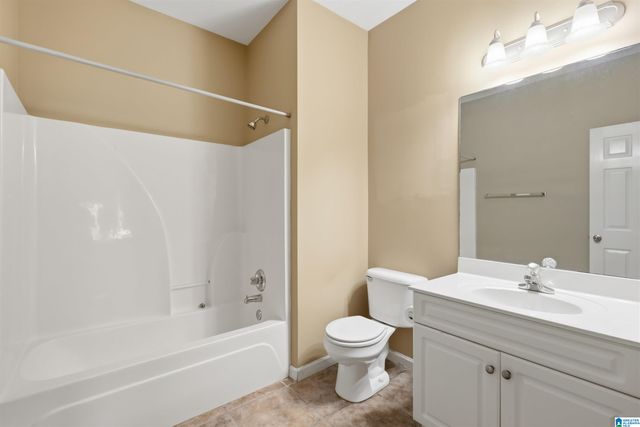 2304 DUNBAR CIRCLE, Moody, AL 35004