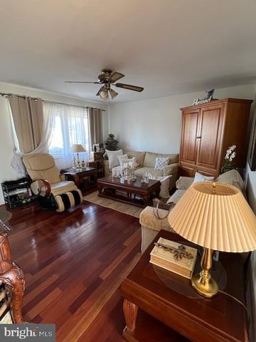 13308 VANDALIA DR, Rockville, MD 20853