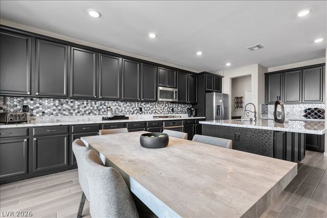 10801 Space Odyssey Avenue, Las Vegas, NV 89129