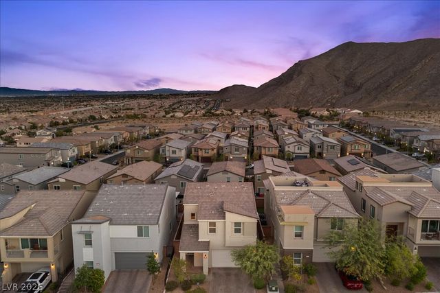 10801 Space Odyssey Avenue, Las Vegas, NV 89129