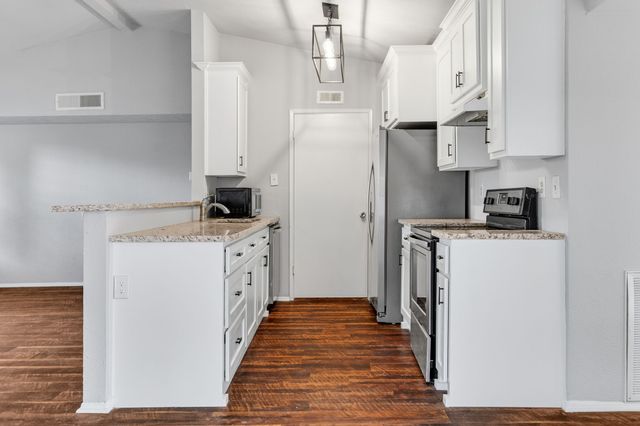 4625 Chapman Street, The Colony, TX 75056