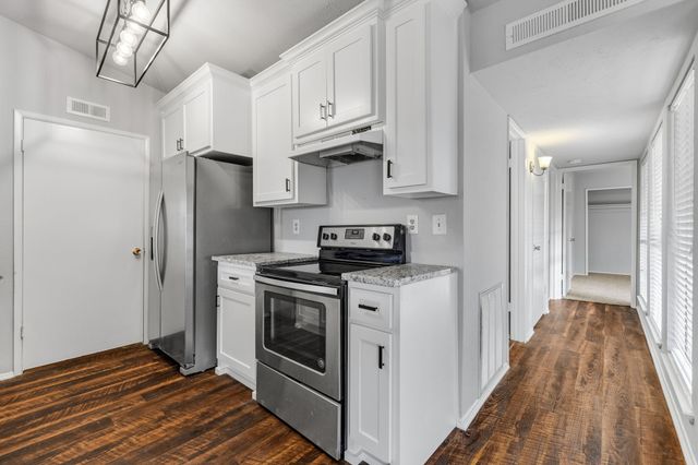 4625 Chapman Street, The Colony, TX 75056