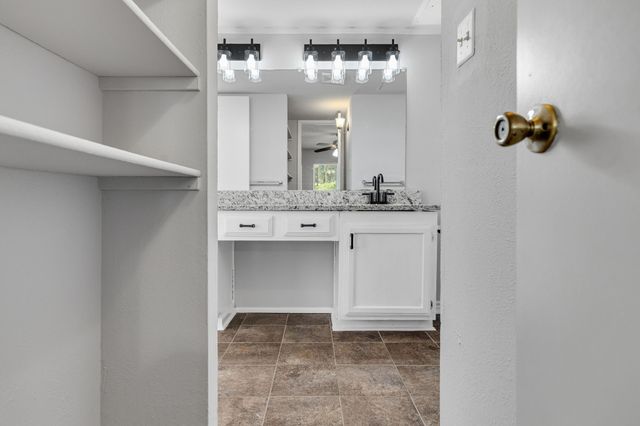 4625 Chapman Street, The Colony, TX 75056