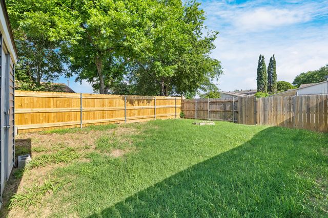 4625 Chapman Street, The Colony, TX 75056