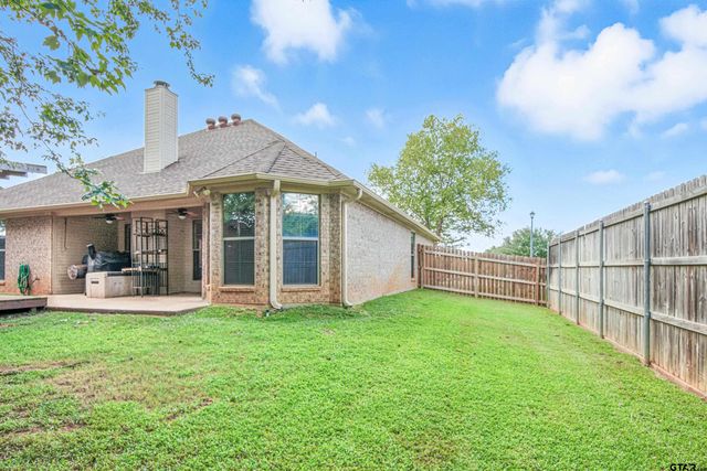 704 Windover Ln, Bullard, TX 75757
