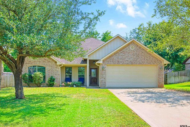 704 Windover Ln, Bullard, TX 75757
