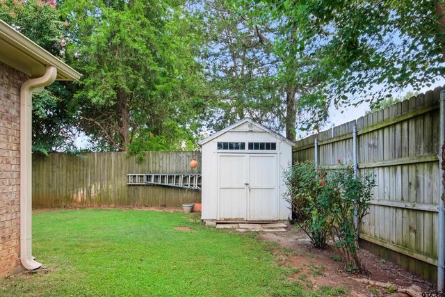 704 Windover Ln, Bullard, TX 75757