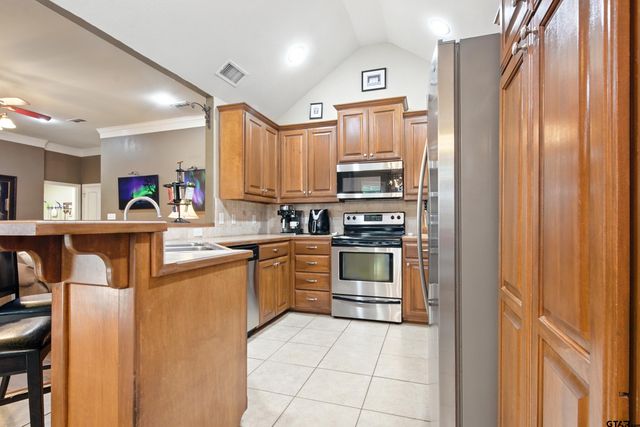 704 Windover Ln, Bullard, TX 75757