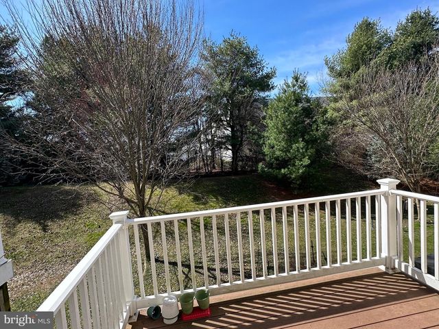 525 S TWIN LAKES BLVD, Newark, DE 19711