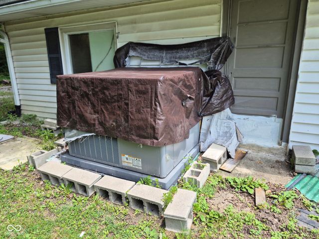 9036 E Raymond Street, Indianapolis, IN 46239