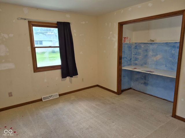 9036 E Raymond Street, Indianapolis, IN 46239