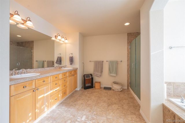 6540 S Uravan Court, Aurora, CO 80016