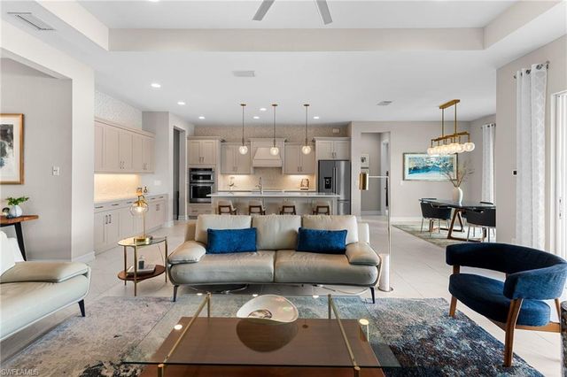 14433 Neptune AVE, Naples, FL 34114