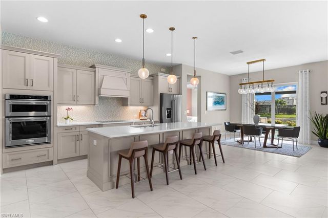 14433 Neptune AVE, Naples, FL 34114