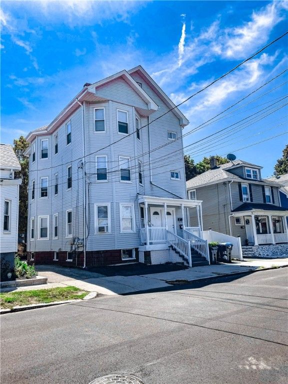 142 Dover Street, Providence, RI 02908