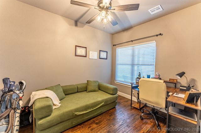 10828 S 274th East Avenue, Coweta, OK 74429