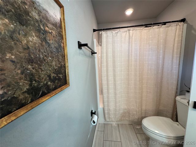 10828 S 274th East Avenue, Coweta, OK 74429