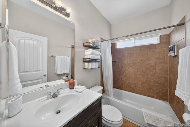 7202 Aldebaran Sun, San Antonio, TX 78252