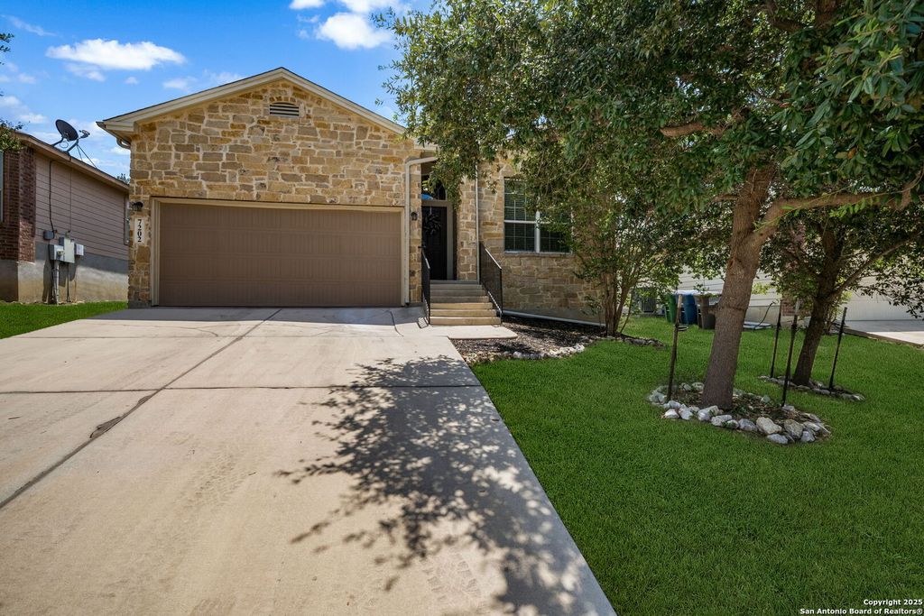 7202 Aldebaran Sun, San Antonio, TX 78252