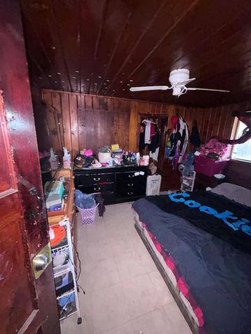 1820 Kenneth St, Modesto, CA 95351