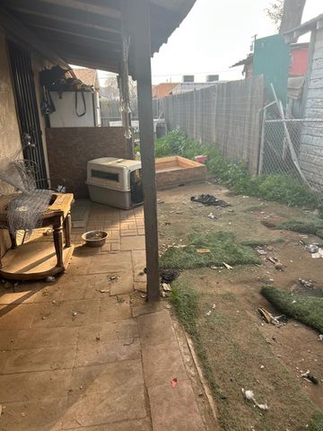 1820 Kenneth St, Modesto, CA 95351