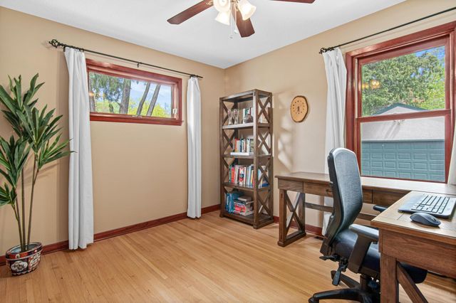 1420 Winnetka Avenue N, Golden Valley, MN 55427