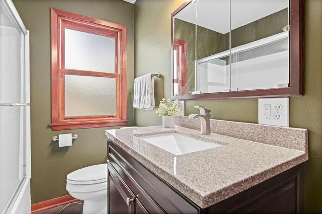1420 Winnetka Avenue N, Golden Valley, MN 55427