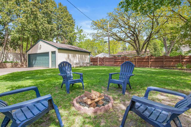 1420 Winnetka Avenue N, Golden Valley, MN 55427