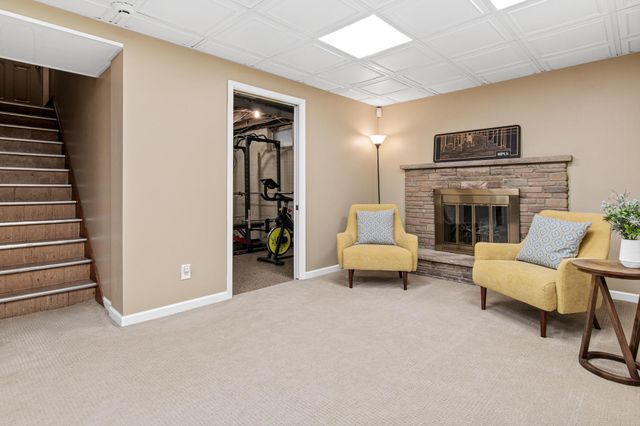 1420 Winnetka Avenue N, Golden Valley, MN 55427