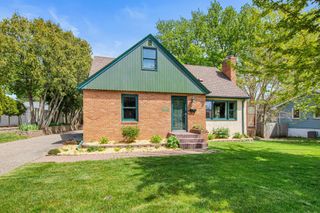 1420 Winnetka Avenue N, Golden Valley, MN 55427