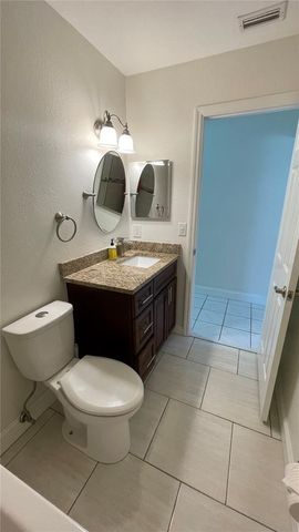 1551 N CONRAD AVENUE, Sarasota, FL 34237