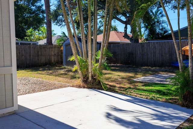 1551 N CONRAD AVENUE, Sarasota, FL 34237