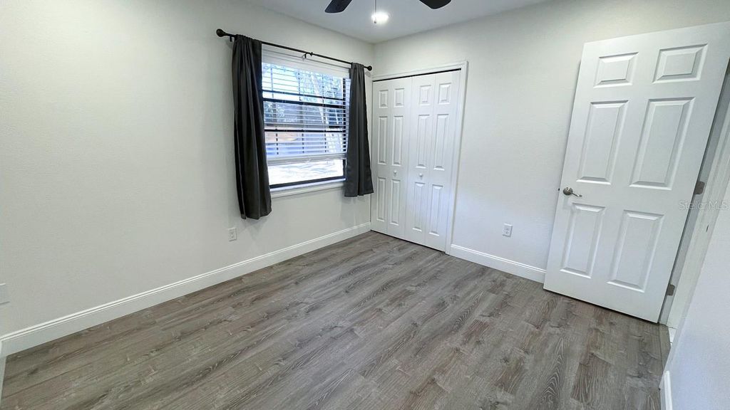 Image 11 of property listing at 1551 N CONRAD AVENUE, Sarasota, FL 34237