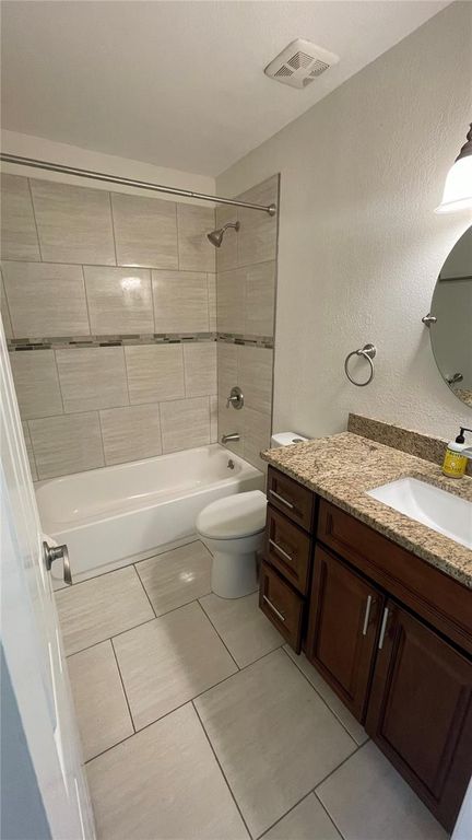 Image 18 of property listing at 1551 N CONRAD AVENUE, Sarasota, FL 34237