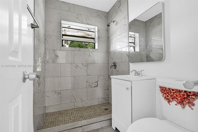 14600 NE 14th Ave 1, Miami, FL 33161