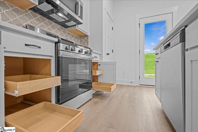 411 W Parima Court, Spartanburg, SC 29301