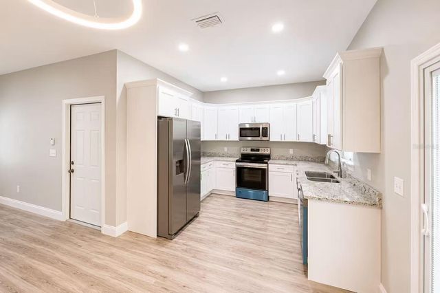 3203 E DIANA STREET, Tampa, FL 33610