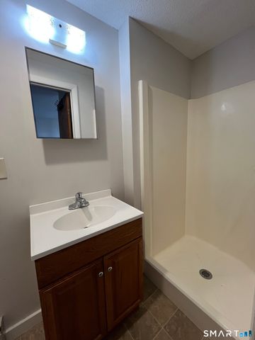 261 Broad Street, Meriden, CT 06450