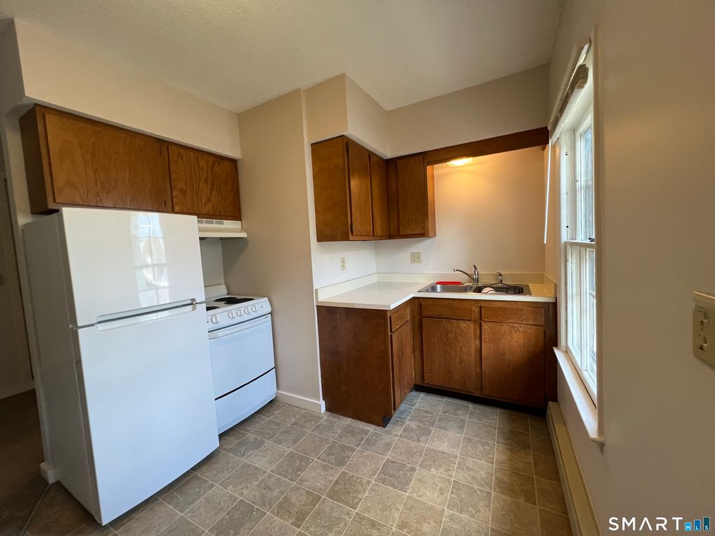 261 Broad Street, Meriden, CT 06450
