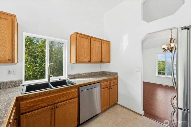 19813 17th Avenue Ct E, Spanaway, WA 98387