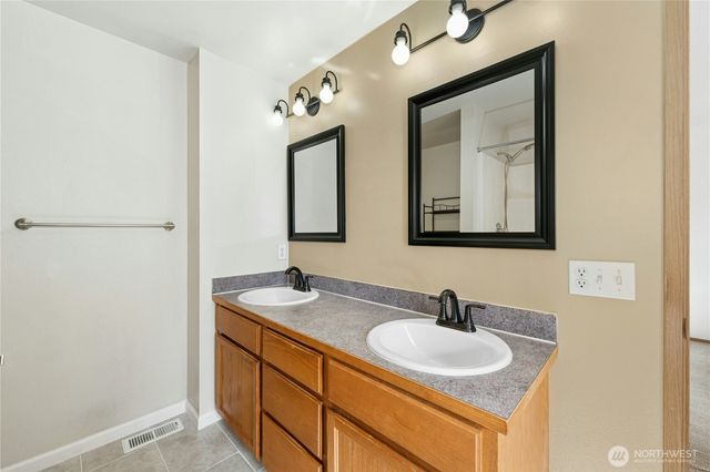 19813 17th Avenue Ct E, Spanaway, WA 98387