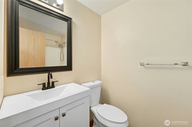 19813 17th Avenue Ct E, Spanaway, WA 98387
