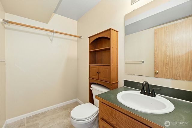 19813 17th Avenue Ct E, Spanaway, WA 98387