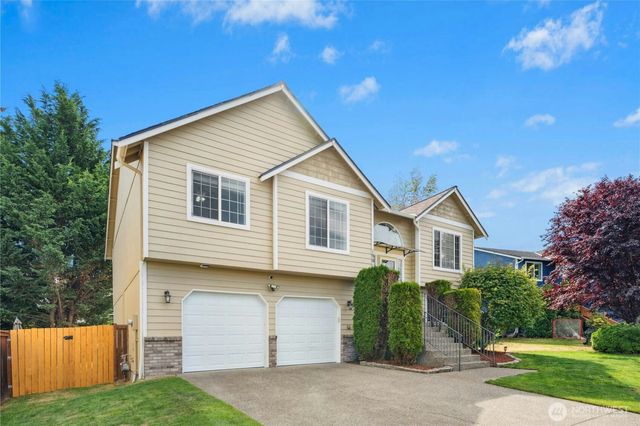 19813 17th Avenue Ct E, Spanaway, WA 98387