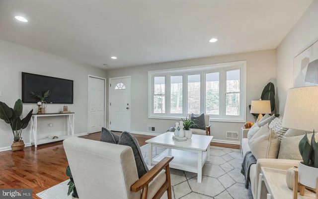 8209 ROSARYVILLE RD, Upper Marlboro, MD 20772