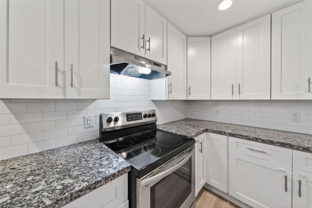 1707 W 43rd Street, Houston, TX 77018