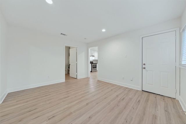 1707 W 43rd Street, Houston, TX 77018