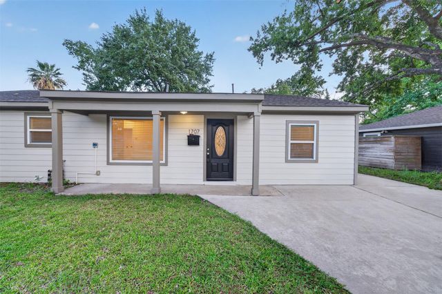 1707 W 43rd Street, Houston, TX 77018